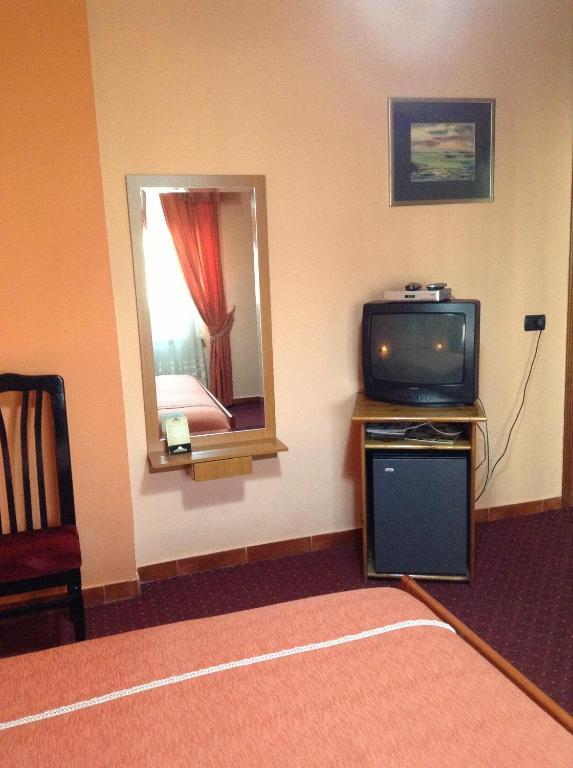 Art Hotel Nirvana Tirana Zimmer foto