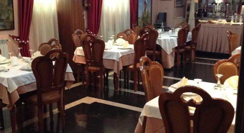 Art Hotel Nirvana Tirana Restaurant foto